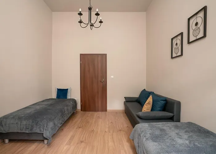 As 8-osobowy W Rynku Appartamento